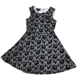 Amy’s Closet White and Black Lace Pattern Dress